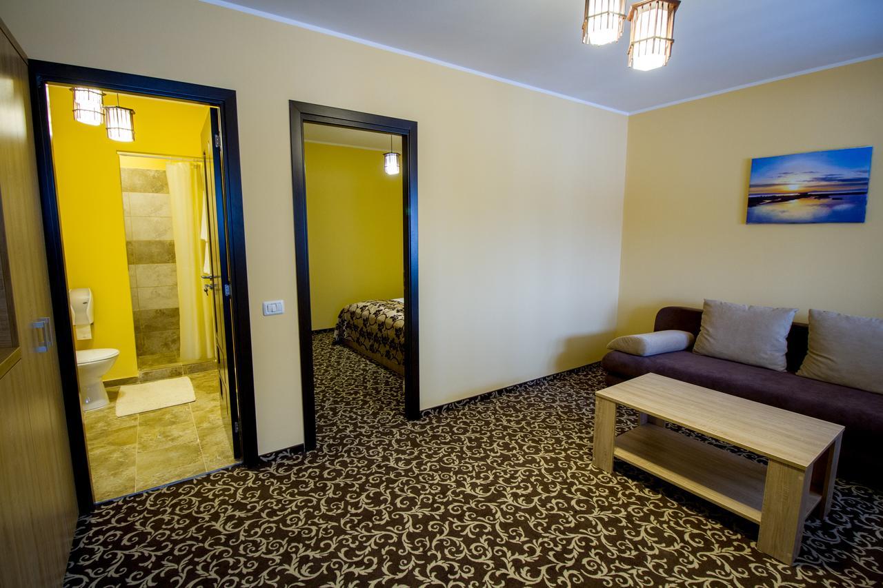 Green Garden Resort Odobesti Habitación foto
